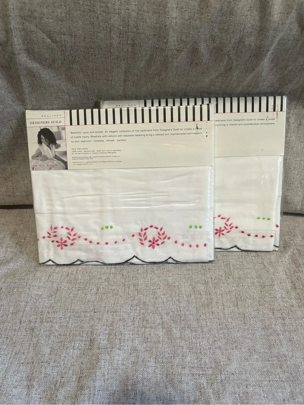 Designers Guild Bedlinen Cotton Pillowcase Set with Embroidered Floral Accents